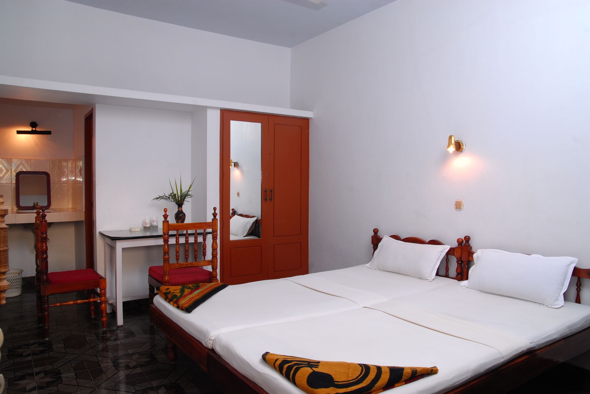 Hotel Sea View Palace - The Beach Hotel, Kovalam Buitenkant foto