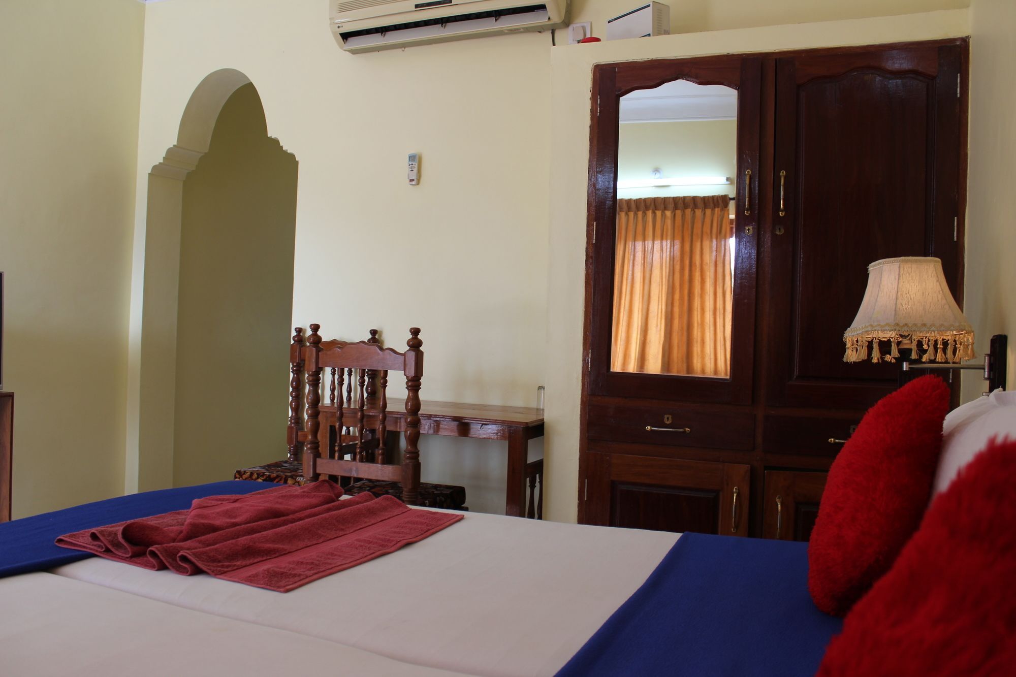 Hotel Sea View Palace - The Beach Hotel, Kovalam Buitenkant foto