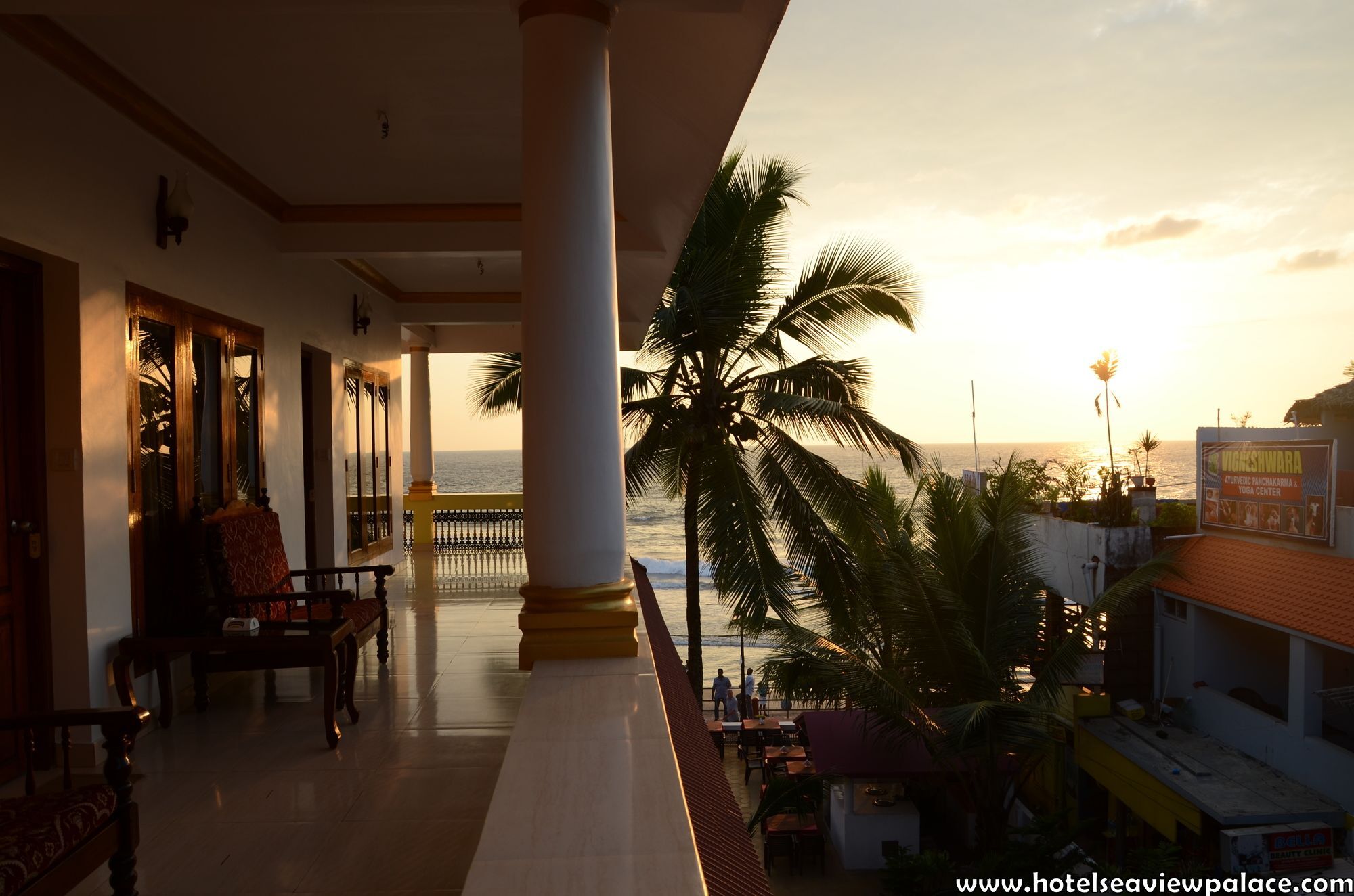 Hotel Sea View Palace - The Beach Hotel, Kovalam Buitenkant foto