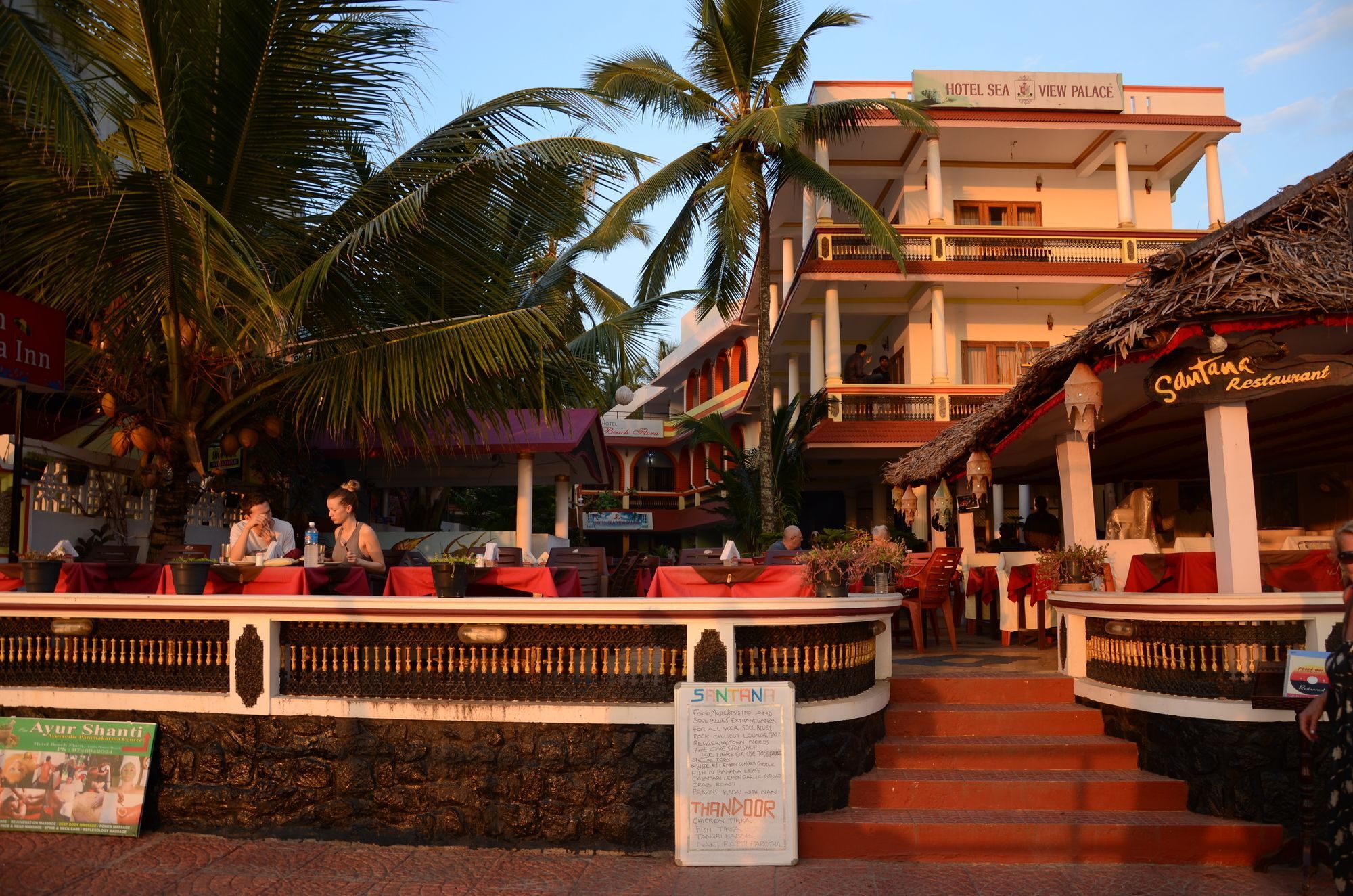 Hotel Sea View Palace - The Beach Hotel, Kovalam Buitenkant foto